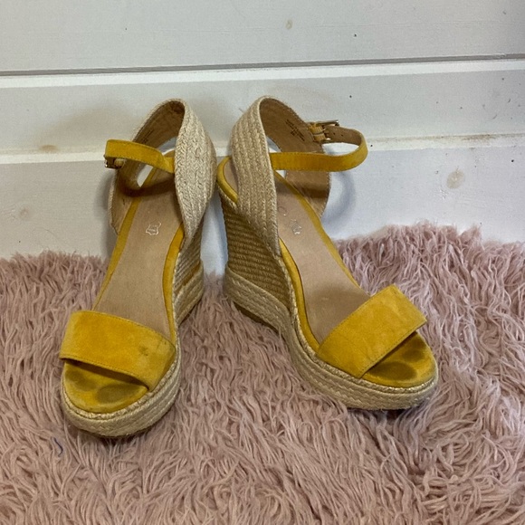 ALDO genuine leather wedge high heels!!! - Picture 7 of 8